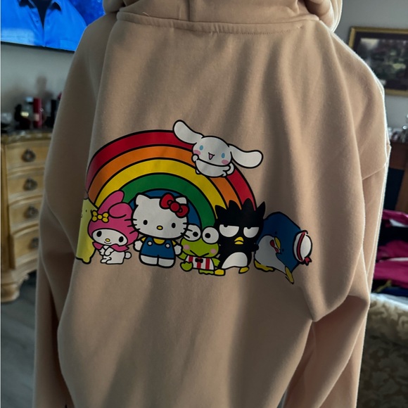 Hello Kitty  Sweatshirt……Perfect for the cooler weather - Picture 3 of 4